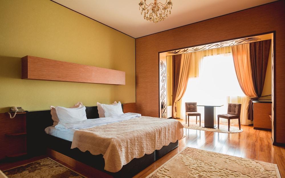 Bayil Breeze Hotel & Restaurant Baky Esterno foto