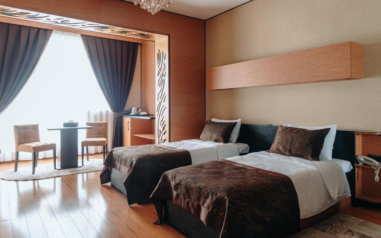 Bayil Breeze Hotel & Restaurant Baky Esterno foto