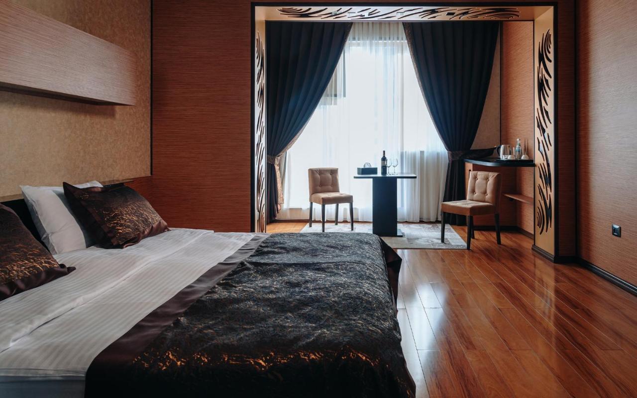 Bayil Breeze Hotel & Restaurant Baky Esterno foto