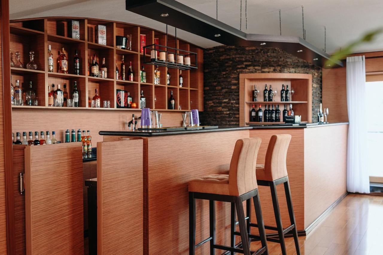 Bayil Breeze Hotel & Restaurant Baky Esterno foto