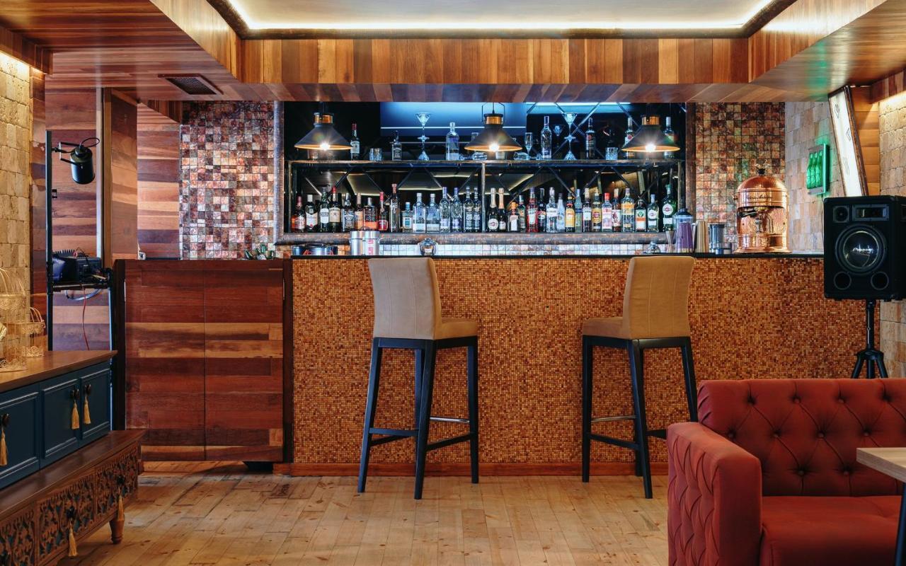Bayil Breeze Hotel & Restaurant Baky Esterno foto