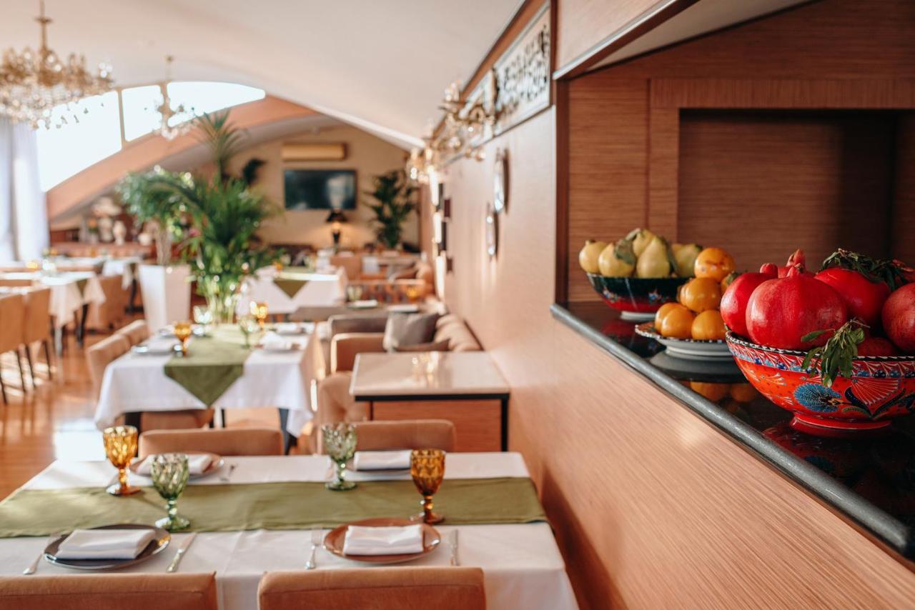 Bayil Breeze Hotel & Restaurant Baky Esterno foto